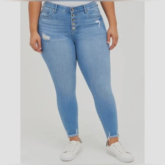Torrid 20R Bombshell Skinny Ankle Fray Hem Hi Rise Button Fly Jean - Picture 2 of 10